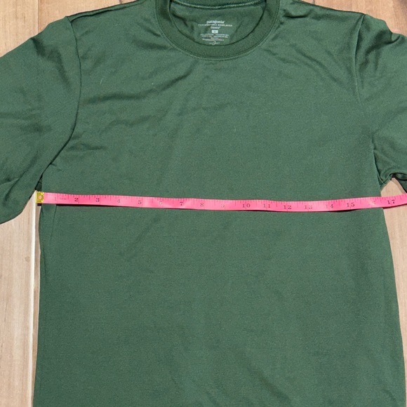 Green base layer T-shirt. - Picture 5 of 11